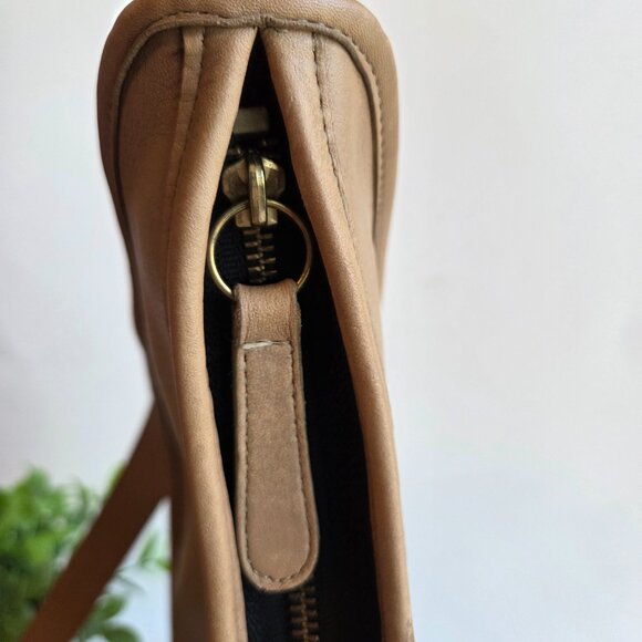 EUC & HTF Vintage Coach Becket Zip (#9920) in Stone - Picture 11 of 16